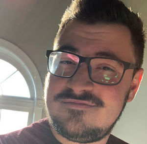 Meet your Posher, Aaron